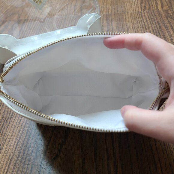 Kendra Scott Duo Cosmetic Pouch in Gold Filigree - Picture 3 of 5